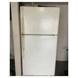GE Refrigerator, Model STS22JGZ