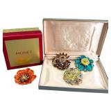 4 Floral Brooches Including Hattie Carnegie