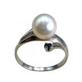 14k Pearl and Sapphire Ring, Size 5.5