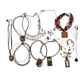 10 Unique Chicos & Fashion Necklaces