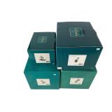 Walt Disneyï¿½s Classics Duck Statues Set