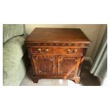 Century Petite Mahogany Lamp Table