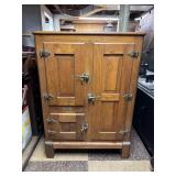 Antique Oak Gibsonï¿½s Cambria Icebox