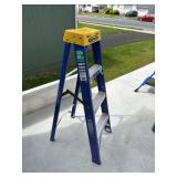 Werner 4ft Fiberglass Step Ladder, 225lb