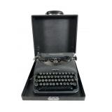 Remington Rand De Luxe Model 5 Typewriter & C
