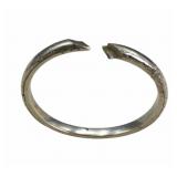 18k Decorated Skinny Band, Damaged, Size 8