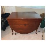 Pennsylvania House Mahogany Drop Leaf Table