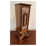 Oriental Style Necklace & Jewelry Box