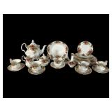 Royal Albert Old Country Roses Porcelain Set
