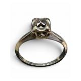 18K White Gold Solitaire Ring Mount