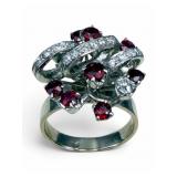 Exceptional 10k Diamond & Ruby Ring Size 7.5