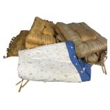 Chelsea Home Fashions Chair Cushions & Quilt