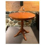 Round Oak Pedestal Dining Table