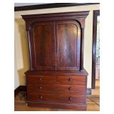 Mahogany Three Piece Linen Press