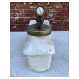 Walrus Mfg. Co. Strawberry Syrup Dispenser