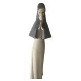 Porceval Spanish Matte Porcelain Nun Figurine