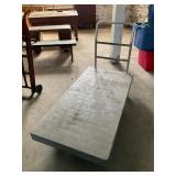 Rubbermaid Industrial Structural Foam Platform Tru