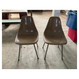 A Pair of Mid-Century Shell Side Chairs