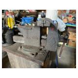 Reed Mfg. Co. No. 450 Heavy Duty Swivel Base Vise