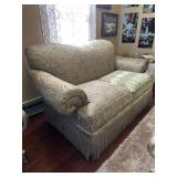 Schnadig Traditional Damask Loveseat