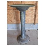 Painted Metal Lightweight Bird Bath