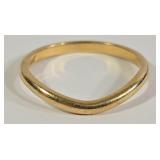 14k Gold Classic Curved Wedding Band (5.5)