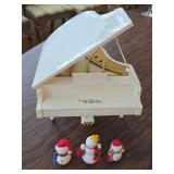 Magical Christmas Musical Grand Piano & Snowmen