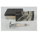 Vintage Schermack Ladies Round Safety Razor