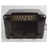 Delco Bakelite Tabletop Radio