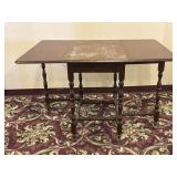 Antique Mahogany Gate Leg Drop Leaf Table