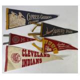 1950ï¿½s + MIT, Santaï¿½s Workshop + Pennants (5)
