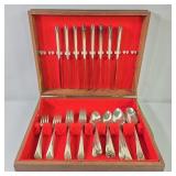 1939 WM Rogers Imperial Silverware w/ Case (48)