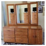 Broyhill 9-Drawer Oak Dresser w/ Trifold Mirror