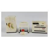 Dollhouse Mini Kitchen Appliances & Stool (4)