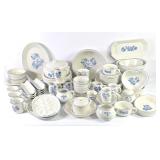 Pfaltzgraff Pottery Yorktowne Dinnerware Set