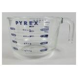 Pyrex 8-Cup Measuring Cup