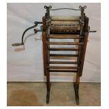 Lovell Mfg. Pioneer Clothes Wringer Folding Bench