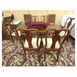 Ethan Allen Queen-Anne Style Dining Table Set