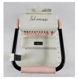 Heidi Swapp Cinch Book Binding Tool
