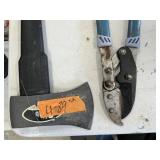 TRUPER AXE +LIMB CUTTER