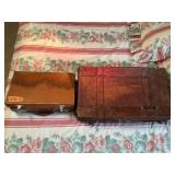2 LEATHER CASES