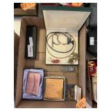 JEWELRY, EEL SKIN COIN PURSE LOT