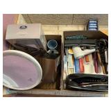 BATHROOM-HAIR DRYER, MIRROR, RAZOR X2