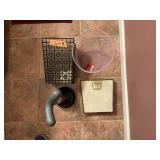 LOT OF 4 BATHROOM ITEMS-SCALE-TRASHCAN ETC
