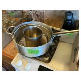 LARGE ALUMINUM FISH FRY PAN, 8CUP MEASURING CUP