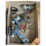 TRAILER HITCH +BALLS