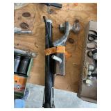 TRAILER HITCH, AIR PUMP