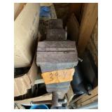 BUFFALO 4" BENCH VISE