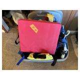 LOT OF 6 LIFE VESTS AND CUSHIONS