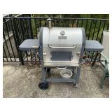 DYNA GLOW CHARCOAL GRILL